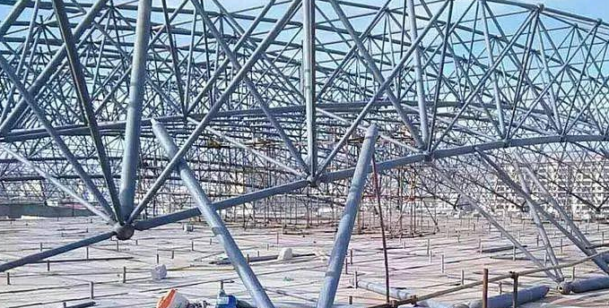 青岛盘点螺栓球网架对于选材方面的4个基本恳求